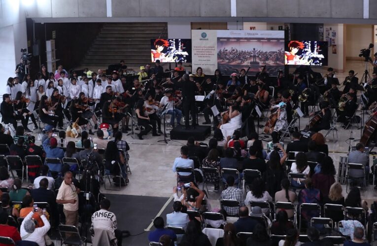 San Lázaro abre espacio al anime y talento infantil