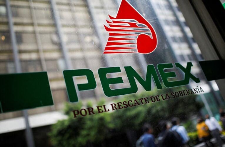 Pemex revisa recortes a pensiones petroleras tras instrucción de Claudia Sheinbaum