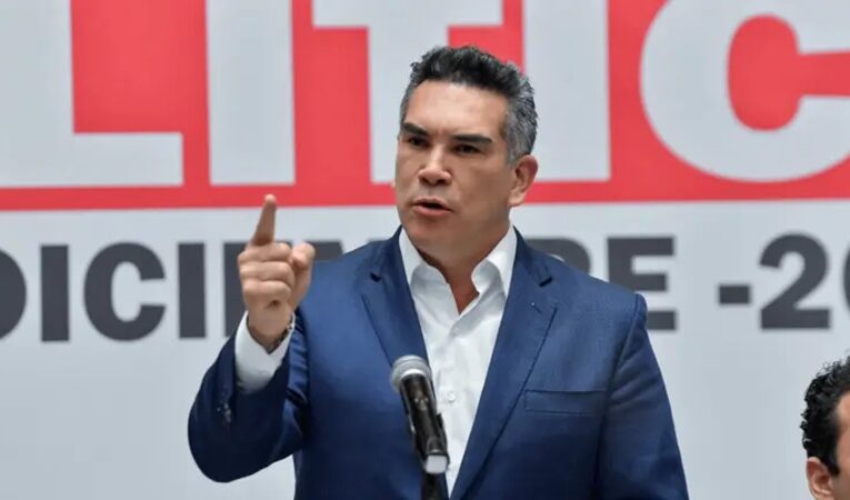 Alejandro Moreno exige renuncia de Mario Delgado por gestión en la SEP