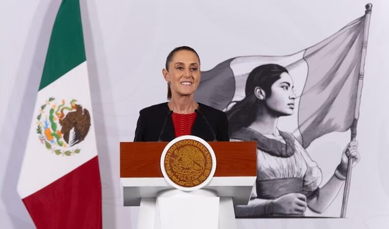Gobierno de México defiende transferencias ante críticas de la oposición