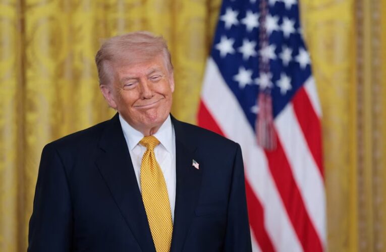 Donald Trump amaga con incursión terrestre en México tras ataques a narcolanchas