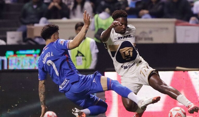 Cruz Azul y Pumas disputan hoy el partido de ida de la final