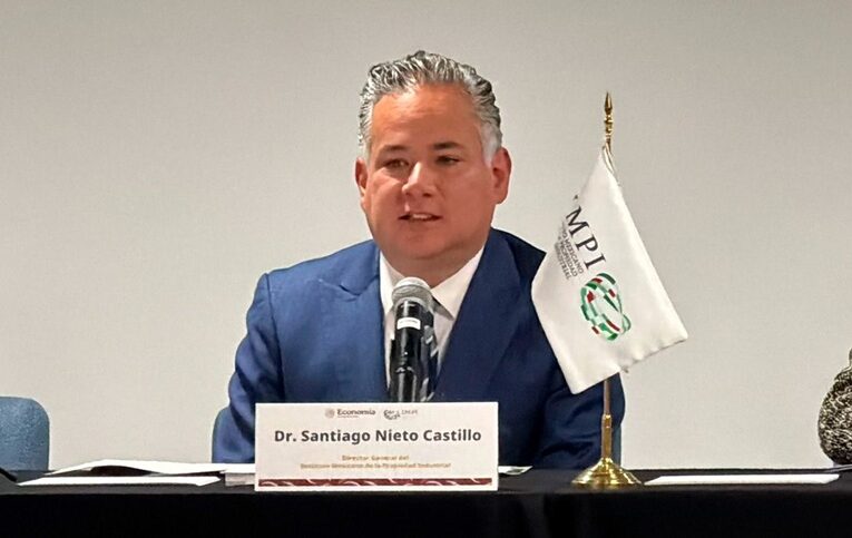 Santiago Nieto renuncia al IMPI para buscar gubernatura de Querétaro en 2027