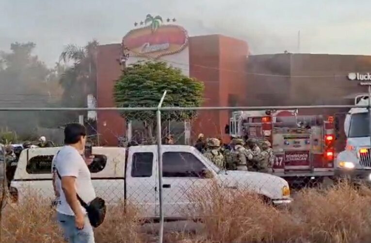 Ataque incendiario en casino de Culiacán deja un muerto y dos heridos