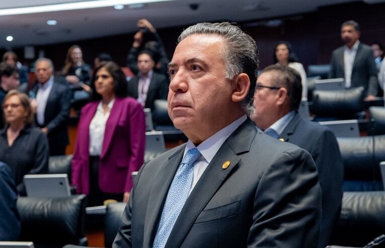 Enrique Inzunza solicita licencia al Senado durante periodo extraordinario de sesiones