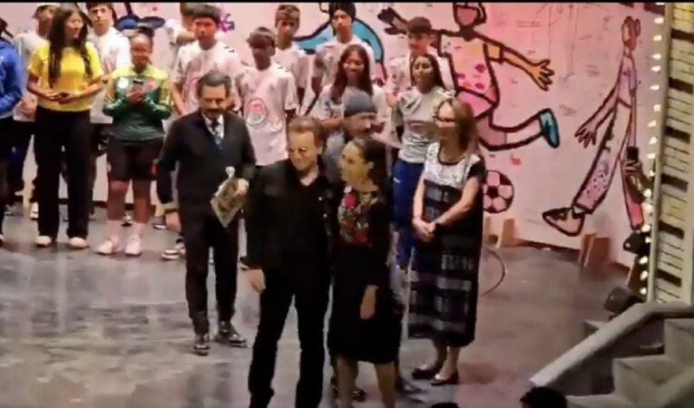 Sheinbaum y U2 inauguran Quinta Edición de la Street Child World Cup