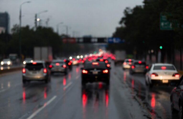 Movilidad CDMX registra afectaciones operativas por marchas y lluvias este miércoles
