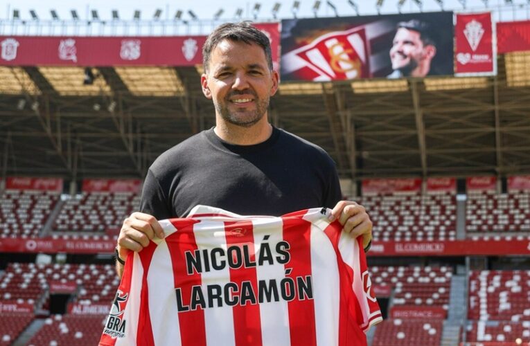 Nicolás Larcamón firma con Sporting de Gijón hasta junio de 2027