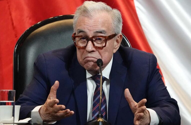 UIF congela cuentas de Rubén Rocha Moya y 10 implicados por narcotráfico
