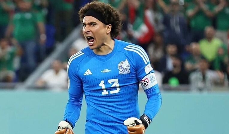 Guillermo Ochoa entra a la lista de seis Mundiales convocados
