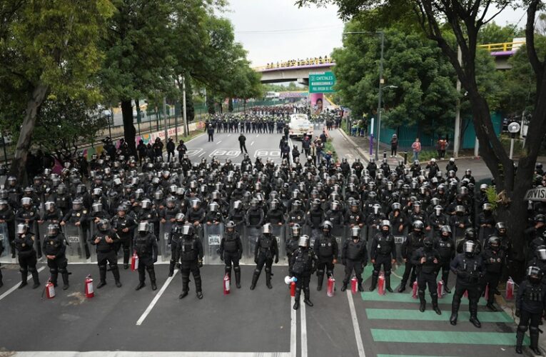 Despliegan 15 mil policías en CDMX por partido mundialista México contra Ecuador