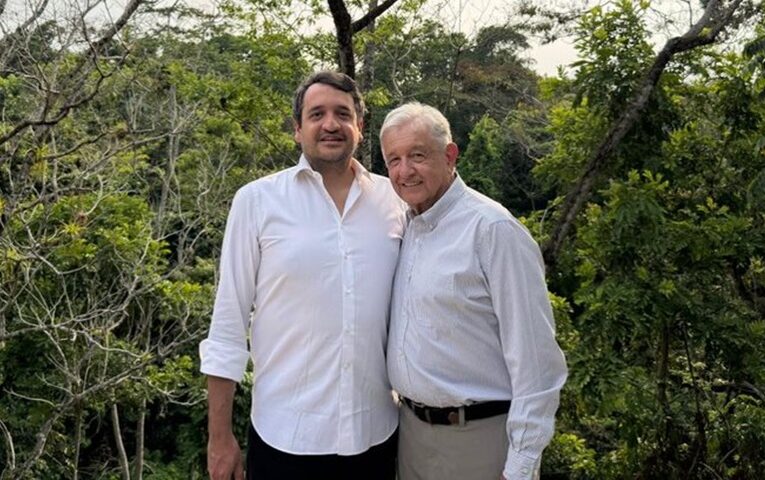 López Beltrán inicia campaña en Tabasco tras dejar organización de Morena