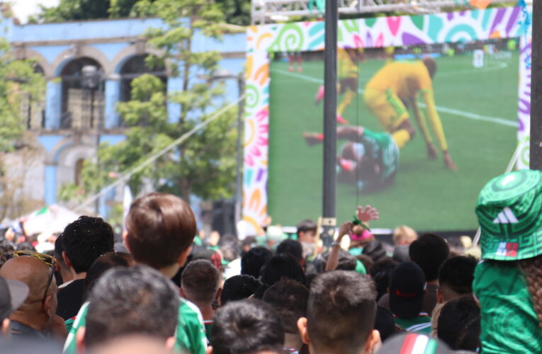 El Zócalo se saturó: Garibaldi recibió a más aficionados