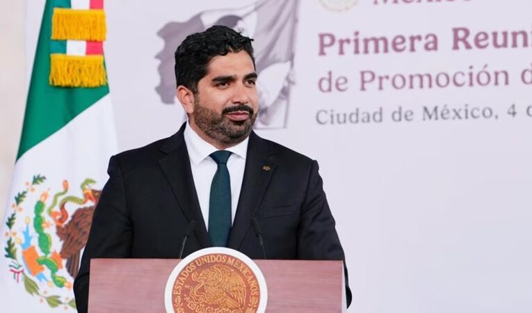Roberto Lazzeri asume funciones como embajador de México en Estados Unidos