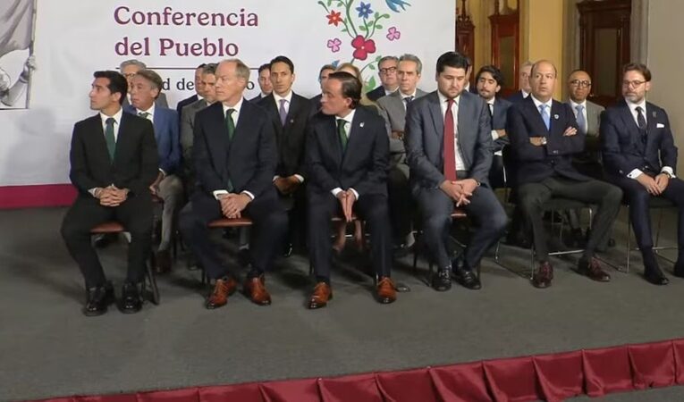 Sheinbaum coordina con directivos de Liga MX el plan social del Mundial 2026
