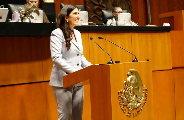 Kenia López Rabadán acusa “albazo autoritario” por pronunciamiento en la Comisión Permanente