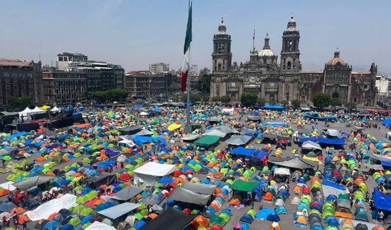 Claudia Sheinbaum rechaza desalojo de la CNTE y defiende propuesta pensionaria