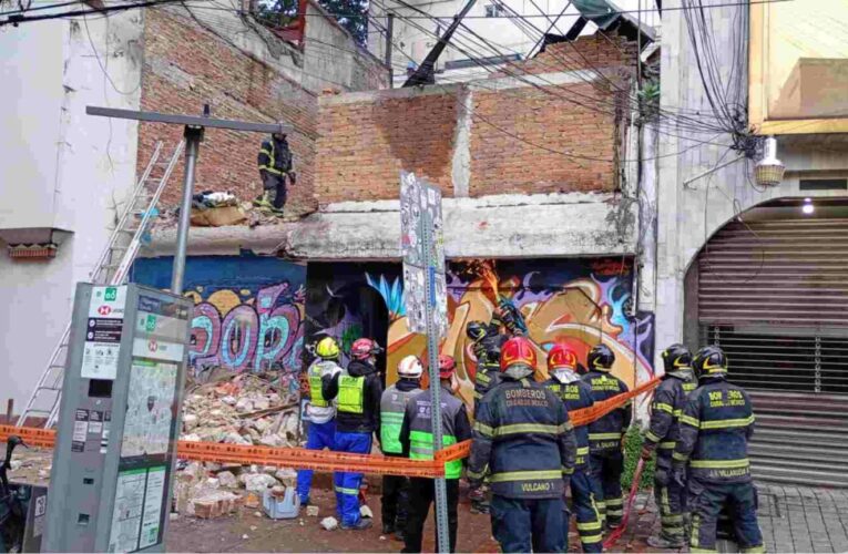 Colapso de vivienda en la colonia Hipódromo moviliza a rescatistas