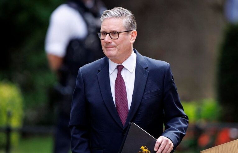 Presión de ministros fuerza la renuncia de Keir Starmer en Londres