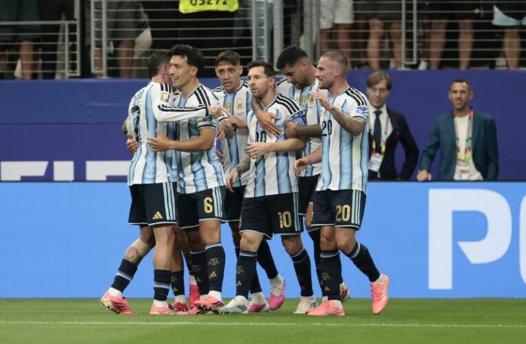 Argentina vence 2-0 a Austria con histórico doblete de Lionel Messi
